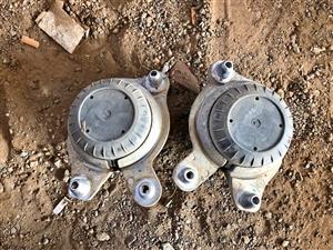 Mercedes Benz C180 Engine Mounting