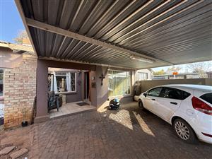 3 bedroom townhouse ideally located in helikon park