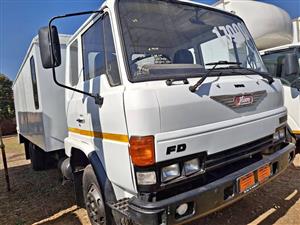 7ton 1990 Hino FD Boxbody with 700k kms for sale in Krugersdorp, (Vat Incl), Call Jay for more.