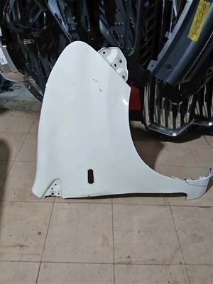 Toyota avanza fender