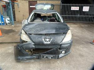 Peugeot 307 1.6 X-Line Manual Black - 2007 STRIPPING FOR SPARES