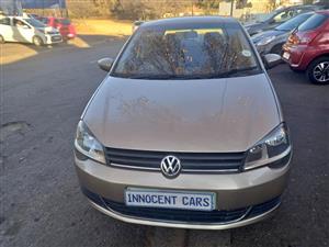 2016 VW POLO VIVO HATCHBACK 1.6 ENGINE PETROL, MANUAL, GOLD COLOR, MILEAGE 79000KMS