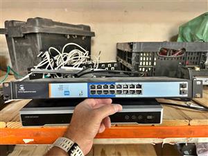 Scoop 16 Port Gigabit PoE 150w 2SFP switch