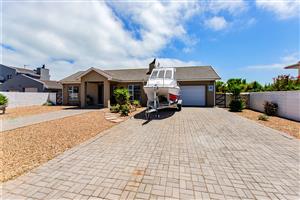 3 Bedroom House for Sale in Country Club