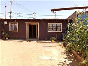 House for sale in orange farm 