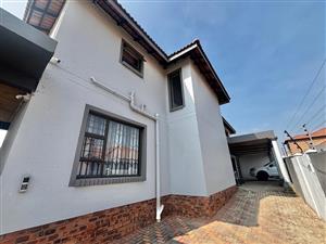 Modern 4-Bedroom Family Home with Pool & Entertainment Area