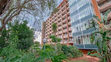 Apartment For Sale in Weavind Park