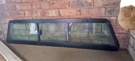 Isuzu d max rear window cab slider