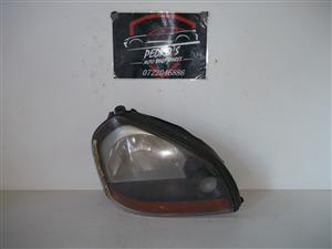 Hyundai Tucson '05-'09 right headlight