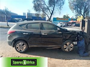 Hyundai IX35 2.0 ENGINE used spares and parts for sale