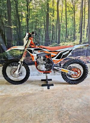 2023 Kayo K6R 250 Enduro