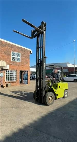 Clark  Forklift  3 ton forklift for sale