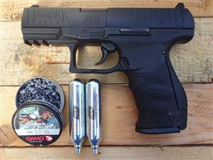 Walther PPQ Gas Gun with Pro Magnum Pellets and extra gas cartridges