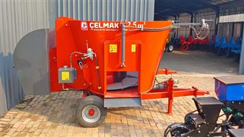 FEED MIXER 1.5 CUBE 2.5 CUBE 6 CUBE