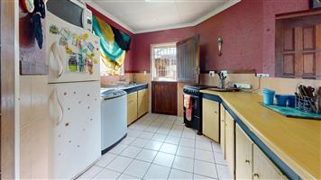 Spacious Family Home with Flatlet