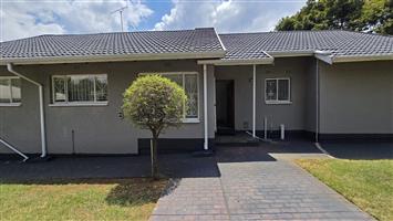 House For Sale in Albemarle Ext 2