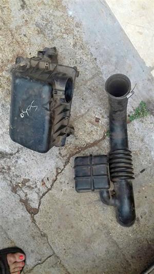 Mazda soho air filter box