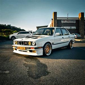 BMW E30