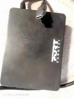 PORT 90W TYPE -C LAPTOP ADAPTER