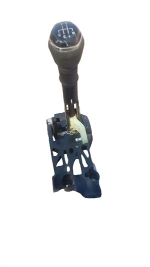 RENAULT KWID MANUAL TRANSMISSION GEAR SHIFTER MECHANISM (2015-2020) 