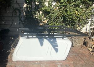 Nissan NP 200 canopy 