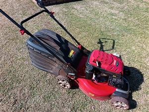 Ryobi petrol lawn mower 173cc