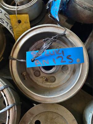 Suzuki AN 125 flywheel. Meyerton bike scrapyard new and secondhand spares.