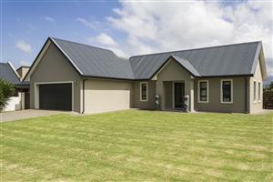 House For Sale in Blue Mountain Village