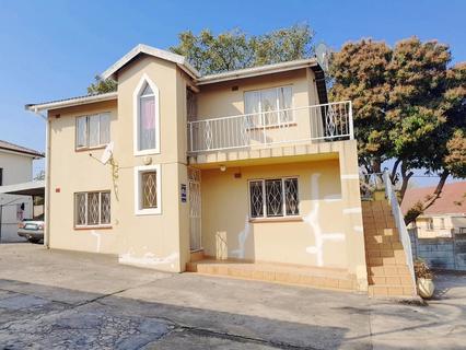 Spacious Two Bedroom Apartment To Let In Newtown, Stanger, KZN