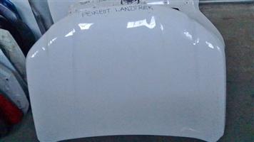 Peugeot LANDTREK BONNET
