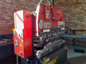 Amada RG 35 press brake for sale