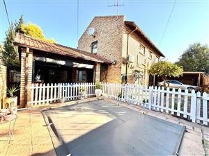 Cluster For Sale in New Redruth