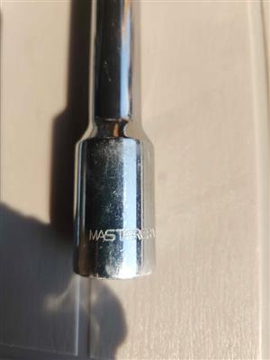John's way 450mm 1/2" extention bar plus 32" Socket Plus Mastercraft 500mm bar for sale