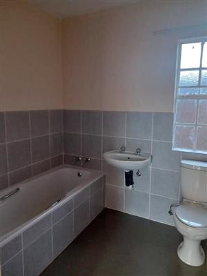 2 beds 1 bath Flat/apartment