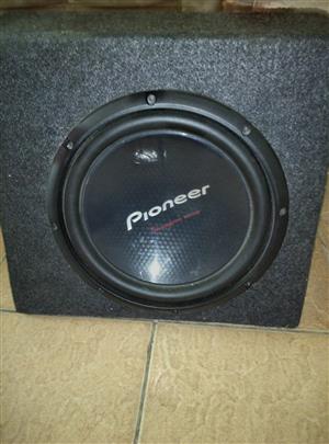 Pioneer 10 inch Sub with carpeted box