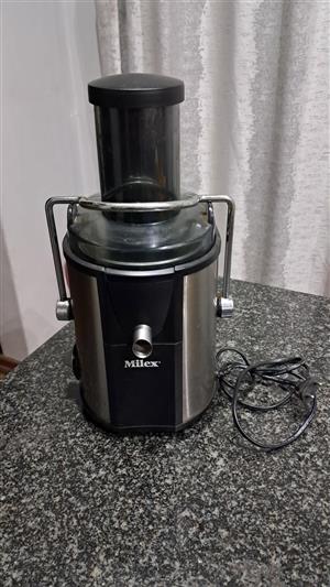 Juicer Machine