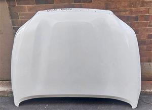 Nissan Navara bonnet