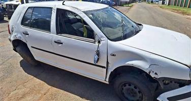  NOW STRIPPING - Volkswagen Golf 4 1.6 Auto  ALL PARTS AVAILABLE AT EXCELLENT DISCOUNTED PRICES