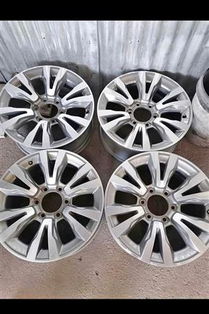 18 inch sliver  Isuzu rim