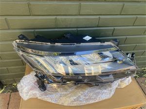 2023 MITSUBISHI ASX FULL LED HEADLIGHT RIGHT SIDE FOR SALE.IN PRISTINE CONDITION