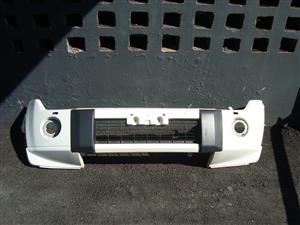 Mitsubishi Pajero Front bumper. 20117