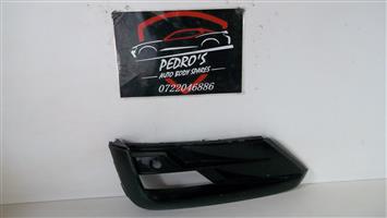 VW Tiguan R-Line front bumper lower left trim