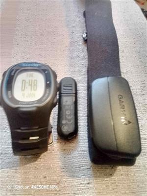 PRE-OWNED GARMIN FITNESS TRAINING WATCH