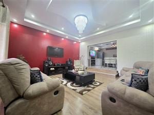 Stunning MOVE IN READY!! Home in the heart of Amanzimtoti