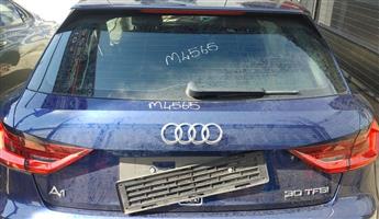 AUDI A1 3.0 TFSI tailgate 