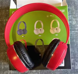 NEW SET OF BLUETOOTH HEADPHONES