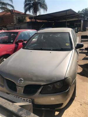 2006 Almera stripping for spares