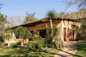 An Oasis with Views and 3 bed Cottage