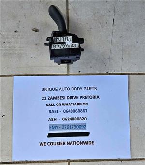 BMW 7 F01 / F02 / F03 / F04 / F10 / F11 / F25 / F26 / F30 Gear Selector