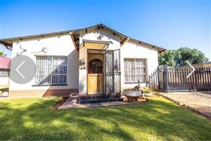 Exclusive Sole Mandate.Luxurious and Spacious Family home in Fochville